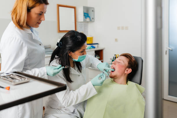 Best Broken or Cracked Tooth Emergency Dentist in St Johns, MI